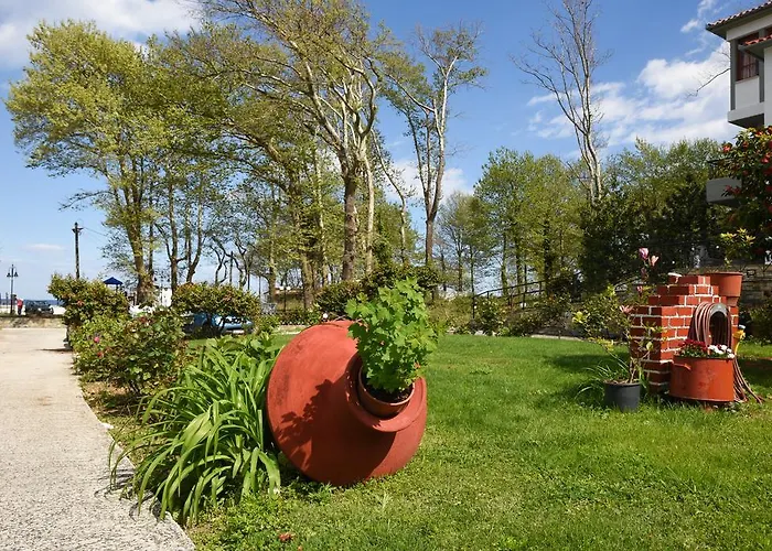 Eleana 2* Agios Ioannis (Thessaly)