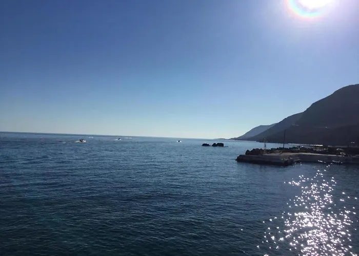 Eleana 2* Agios Ioannis (Thessaly)