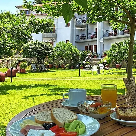 Hotel Eleana 2*