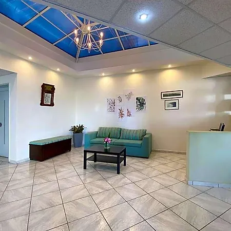 Eleana Hotel