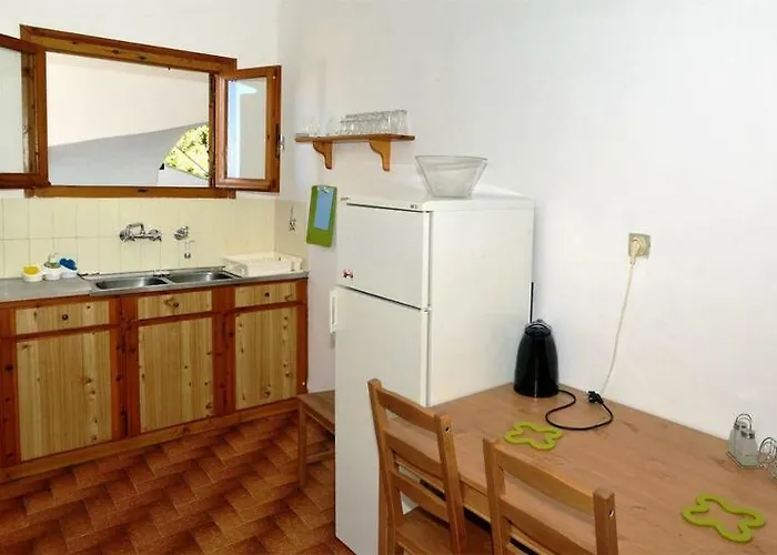 Eleana 2* Agios Ioannis (Thessaly)